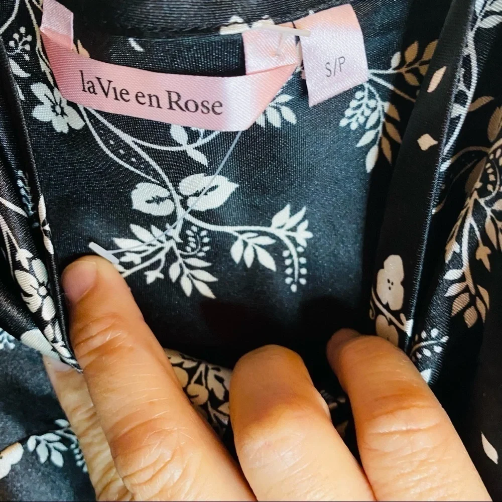 La Vie en Rose Floral Camisole Size: Small - Picture 4 of 4
